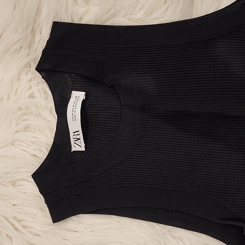 Zara Ribbed Tank - Picture 2 of 3
